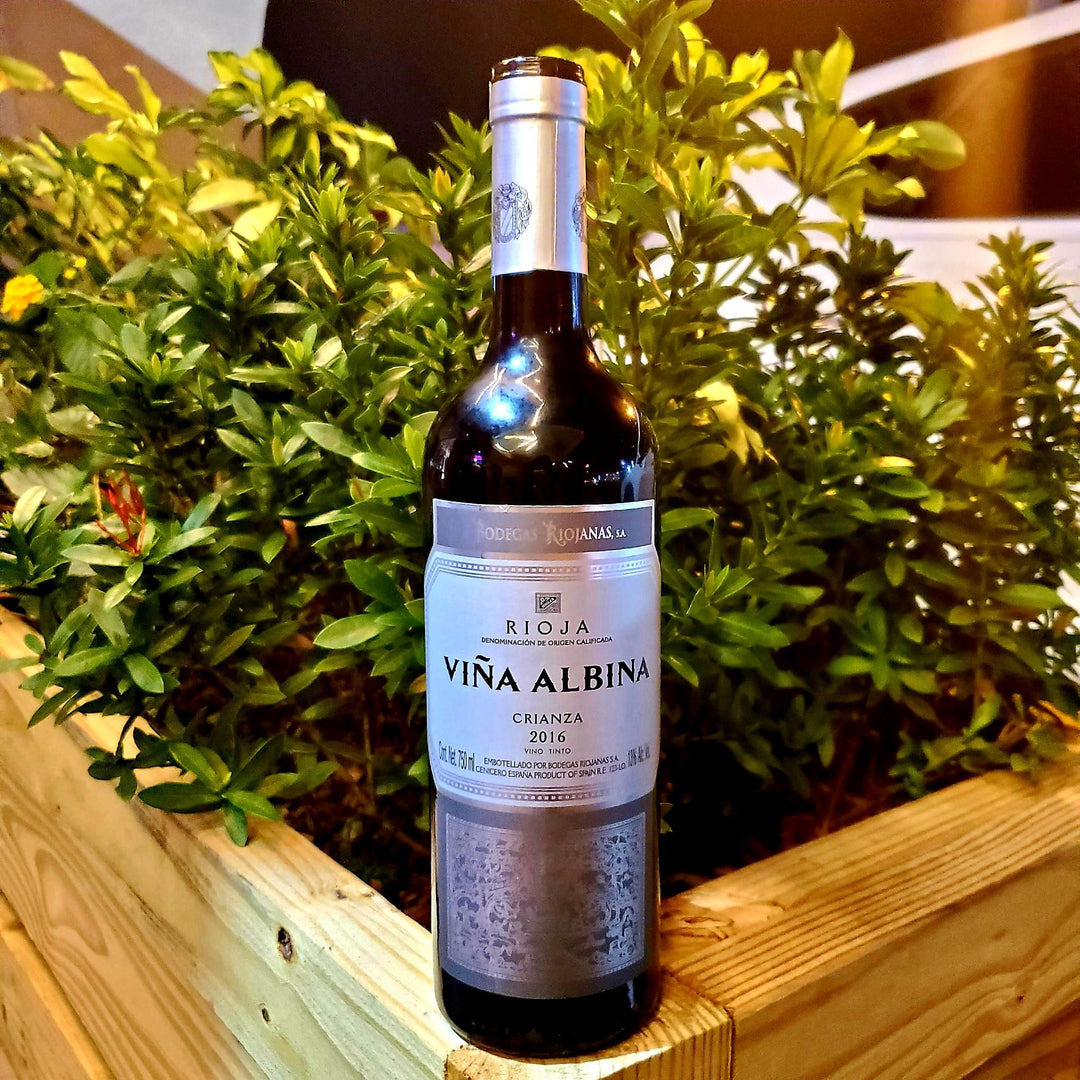 2016 VINA ALBINA CRIANZA, RIOJA SPAIN-Happy Wine Calle Ocho
